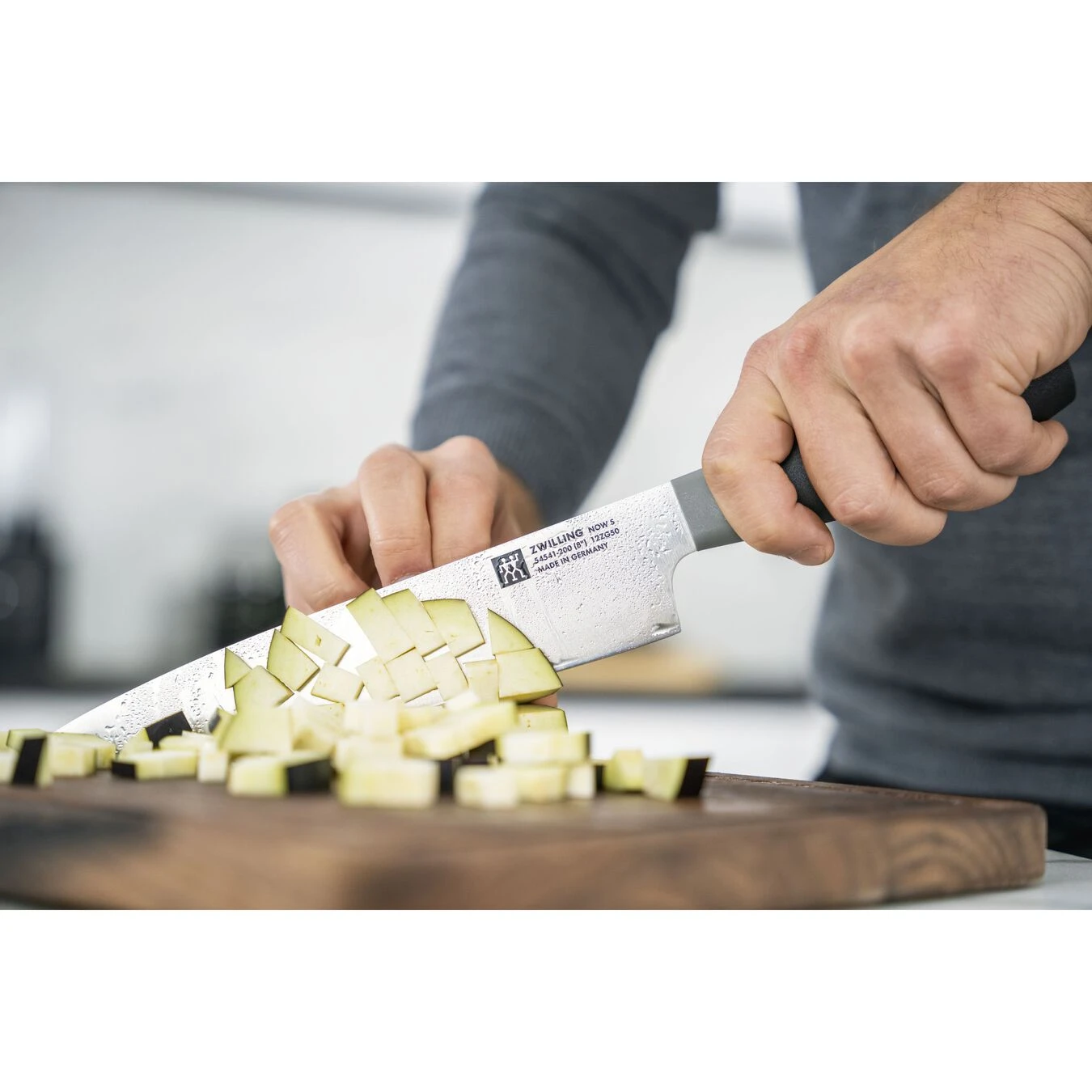 Zwilling Kochmesser 20 Cm, Schwarz – Bild 5