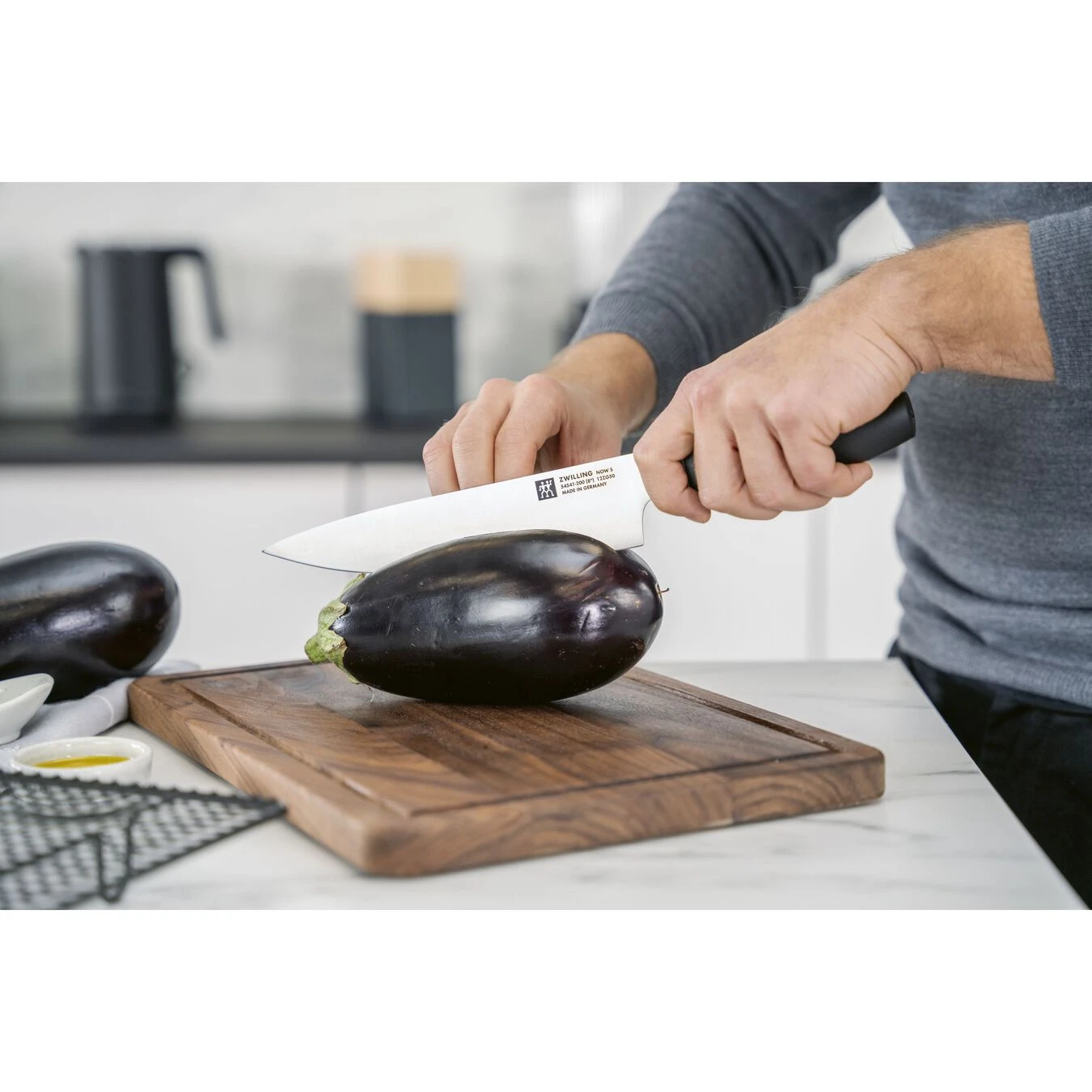 Zwilling Kochmesser 20 Cm, Schwarz – Bild 4